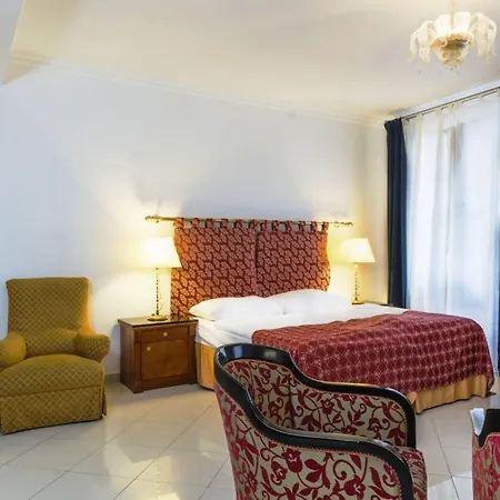 Bologna Hotell 4*