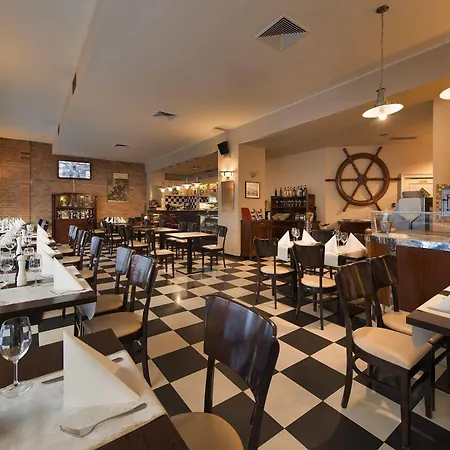 Bologna Hotell 4*