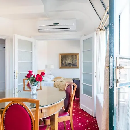 Bologna Hotell Prag
