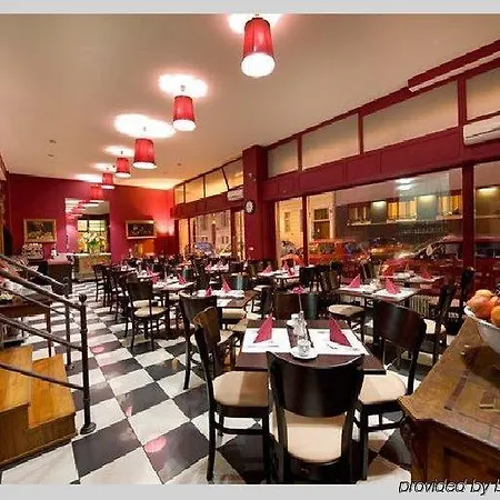 Bologna Hotell 4*