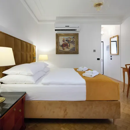 Bologna 4*