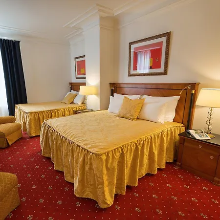 فندق Bologna 4*