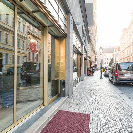 Bologna 4*